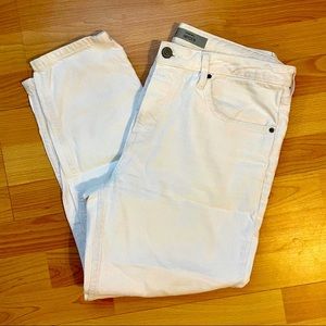 Topshop “Hayden” fit white cropped denim